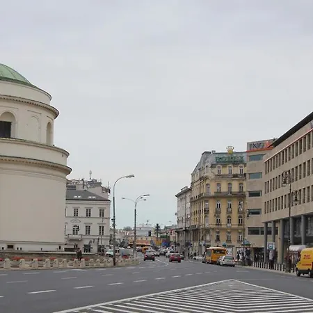 Ostello Chmielna 5 & *