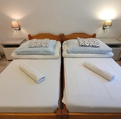 Chmielna 5 & Varşova