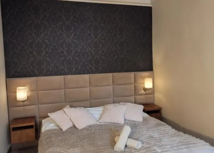 Chmielna 5 & Varşova