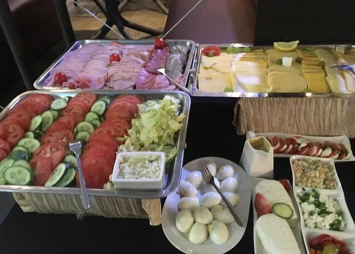 Chmielna 5 & Hostel *