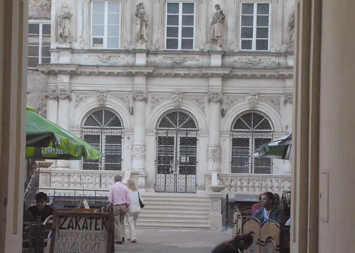 Chmielna 5 & Varşova