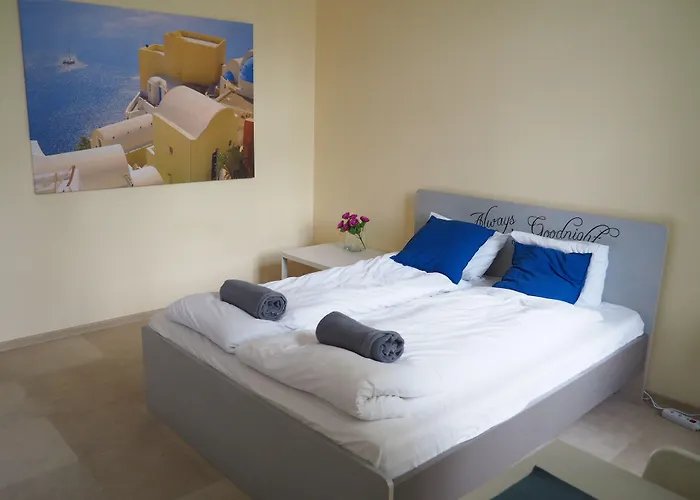 Chmielna 5 & Hostel Varşova