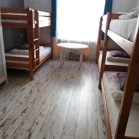 Chmielna 5 Rooms & Apartments Hostel