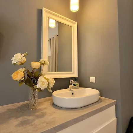 Albergue Chmielna 5 & *