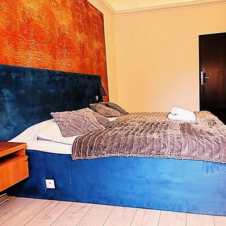 Hostel Chmielna 5 Rooms & Apartments