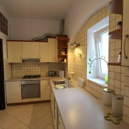 Chmielna 5 & Albergue *