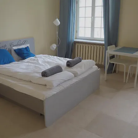 Chmielna 5 Rooms & Apartments *