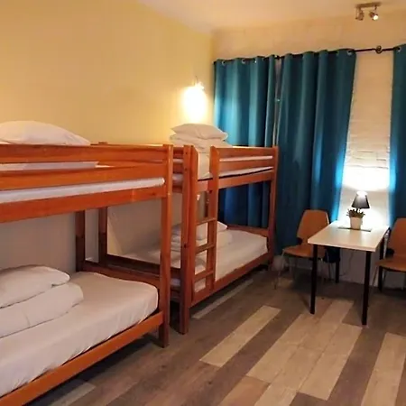 Chmielna 5 & * Varšava