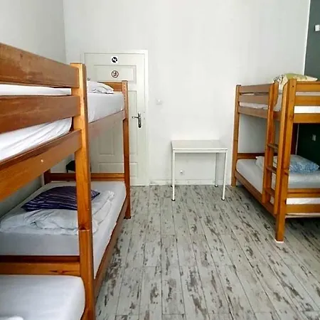 Hostel Chmielna 5 & *