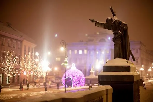 Chmielna 5 & * وارسو