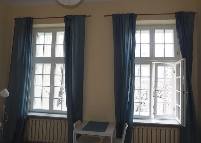 Chmielna 5 & بيت شباب