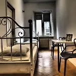 Chmielna 5 & Hostel