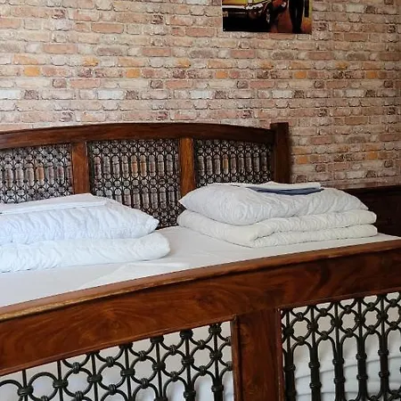 Chmielna 5 Rooms&apartments