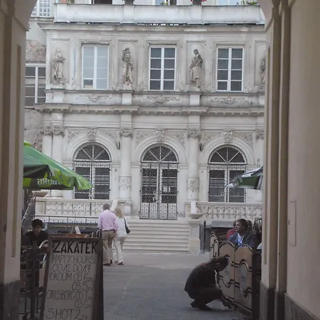 Chmielna 5 & Warschau