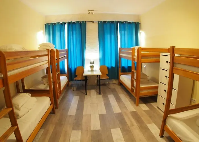 Chmielna 5 & Warszawa