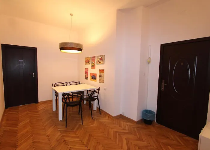 Chmielna 5 & Hostel Warszawa